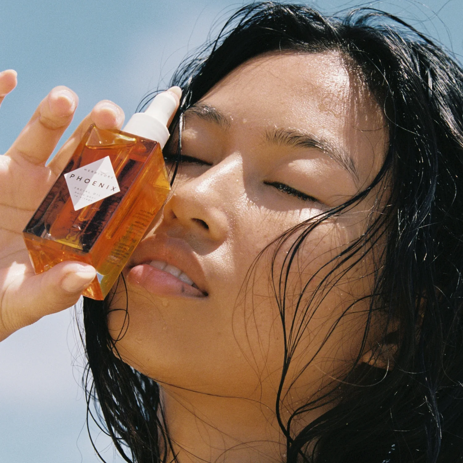 PHOENIX Deep Renewal Facial Oil view 2
